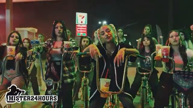 LOWRIDER BIKES -  CHOLAS